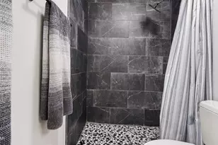 7912 Campflowers Rd, Youngstown, FL 32466 - Photo 9