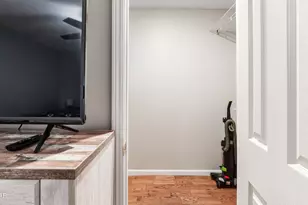 7912 Campflowers Rd, Youngstown, FL 32466 - Photo 7