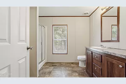 1884 Bayview Lane, Cottondale, FL 32431 - Photo 11