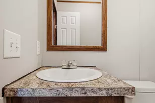 1884 Bayview Ln, Cottondale, FL 32431 - Photo 21