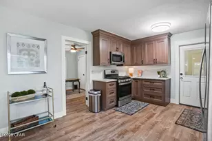 2994 Jefferson St, Marianna, FL 32446 - Photo 9