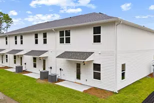414 Chateau Ln, Port Saint Joe, FL 32456 - Photo 35