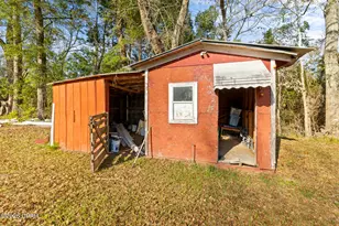 3957 Hwy 2, Graceville, FL 32440 - Photo 9