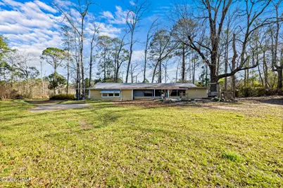 3957 Highway 2, Graceville, FL 32440 - Photo 15