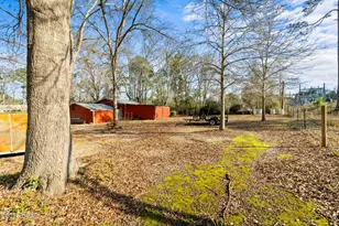 3957 Hwy 2, Graceville, FL 32440 - Photo 11