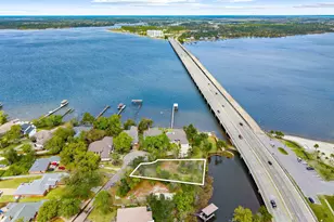 201 Harbour Pointe Dr, Lynn Haven, FL 32444 - Photo 1