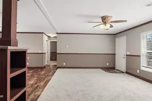 2442 Pinewood Dr, Chipley, FL 32428 - Photo 11