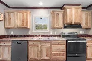 2442 Pinewood Dr, Chipley, FL 32428 - Photo 7