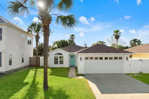 425 Sea Breeze Dr, Panama City Beach, FL 32413 - Photo 1