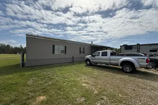 22985 NW Lamont Rd, Fountain, FL 32438 - Photo 13