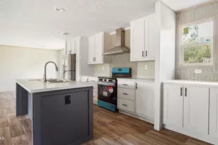 420 Hickory Bluff Cir, Southport, FL 32409 - Photo 11