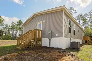 420 Hickory Bluff Cir, Southport, FL 32409 - Photo 5