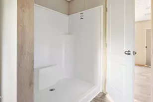 420 Hickory Bluff Cir, Southport, FL 32409 - Photo 17