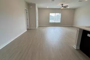 1080 Blazing Star St, Panama City, FL 32405 - Photo 3