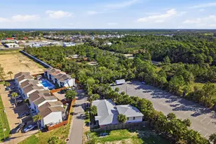 629 Laurel Ct, Panama City Beach, FL 32407 - Photo 15