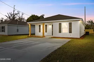 729 Kirklin Ave, Panama City, FL 32401 - Photo 1