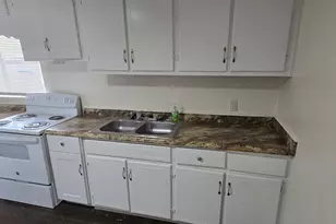 825 E 11th Ct, Panama City, FL 32401 - Photo 15