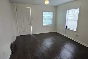 825 E 11th Ct, Panama City, FL 32401 - Photo 3