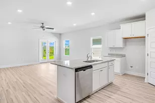 128 Hollis Rd, Port Saint Joe, FL 32456 - Photo 11