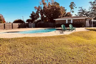 810 W 8th St Cir, Lynn Haven, FL 32444 - Photo 3