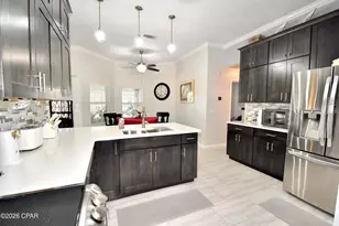 2601 Parkwood Dr, Panama City, FL 32405 - Photo 9