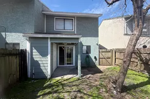 3914 Venetian Cir, Panama City, FL 32405 - Photo 5