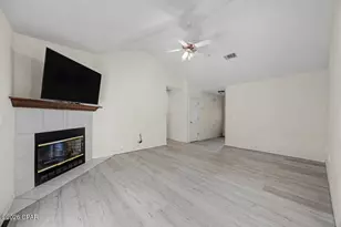 528 Hyde Park Dr, Crestview, FL 32539 - Photo 7