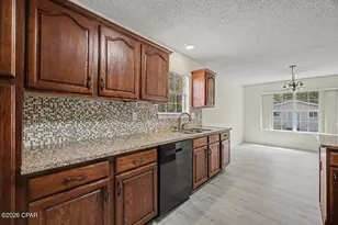 528 Hyde Park Dr, Crestview, FL 32539 - Photo 13