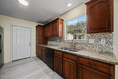 528 Hyde Park Drive, Crestview, FL 32539 - Photo 11