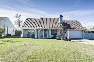 941 Agnes Scott Cir, Panama City, FL 32405 - Photo 1