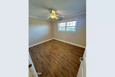 7426 Berry Drive, Grand Ridge, FL 32442 - Photo 11