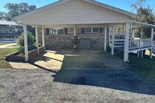 7426 Berry Dr, Grand Ridge, FL 32442 - Photo 17