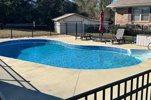 7426 Berry Dr, Grand Ridge, FL 32442 - Photo 15