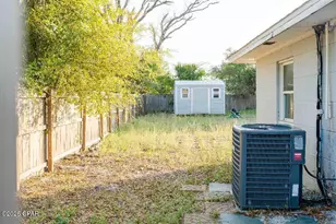 19 Wood Ave, Panama City, FL 32404 - Photo 17
