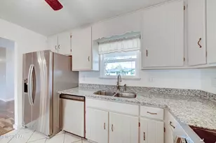 603 Redbird St, Lynn Haven, FL 32444 - Photo 15