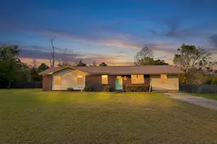 4978 Camellia Dr, Marianna, FL 32446 - Photo 1