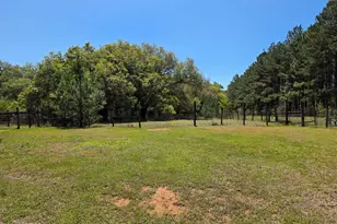 2491 River Rd, Caryville, FL 32427 - Photo 19