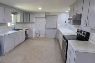 2491 River Rd, Caryville, FL 32427 - Photo 5