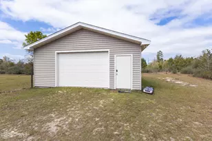 869 Peacock Cir, Youngstown, FL 32466 - Photo 5