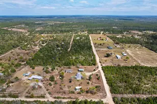 869 Peacock Cir, Youngstown, FL 32466 - Photo 15