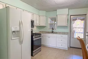 173 Bonita St, Port Saint Joe, FL 32456 - Photo 11