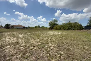 2206 1st Pl, Cape Coral, FL 33909 - Photo 11