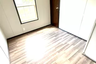 241 Leonardo Ln, Defuniak Springs, FL 32433 - Photo 13