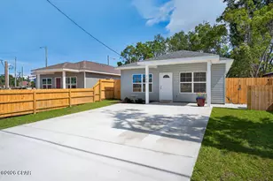 709 E 10th Ct, Panama City, FL 32401 - Photo 3