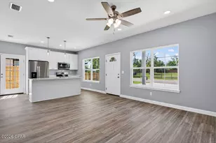 709 E 10th Ct, Panama City, FL 32401 - Photo 9