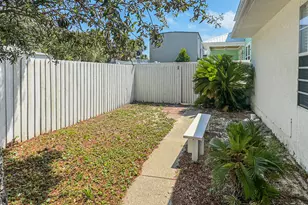 625 Lyndell Ln, Panama City Beach, FL 32407 - Photo 19