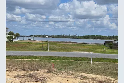 744 N Bay Drive, Lynn Haven, FL 32444 - Photo 9