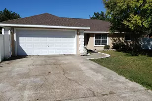 901 Pelican Pl, Panama City Beach, FL 32407 - Photo 1