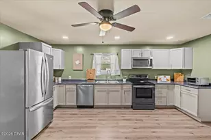 1021 8th Ave, Graceville, FL 32440 - Photo 13