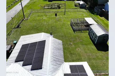 6913 Broadway Street, Grand Ridge, FL 32442 - Photo 35